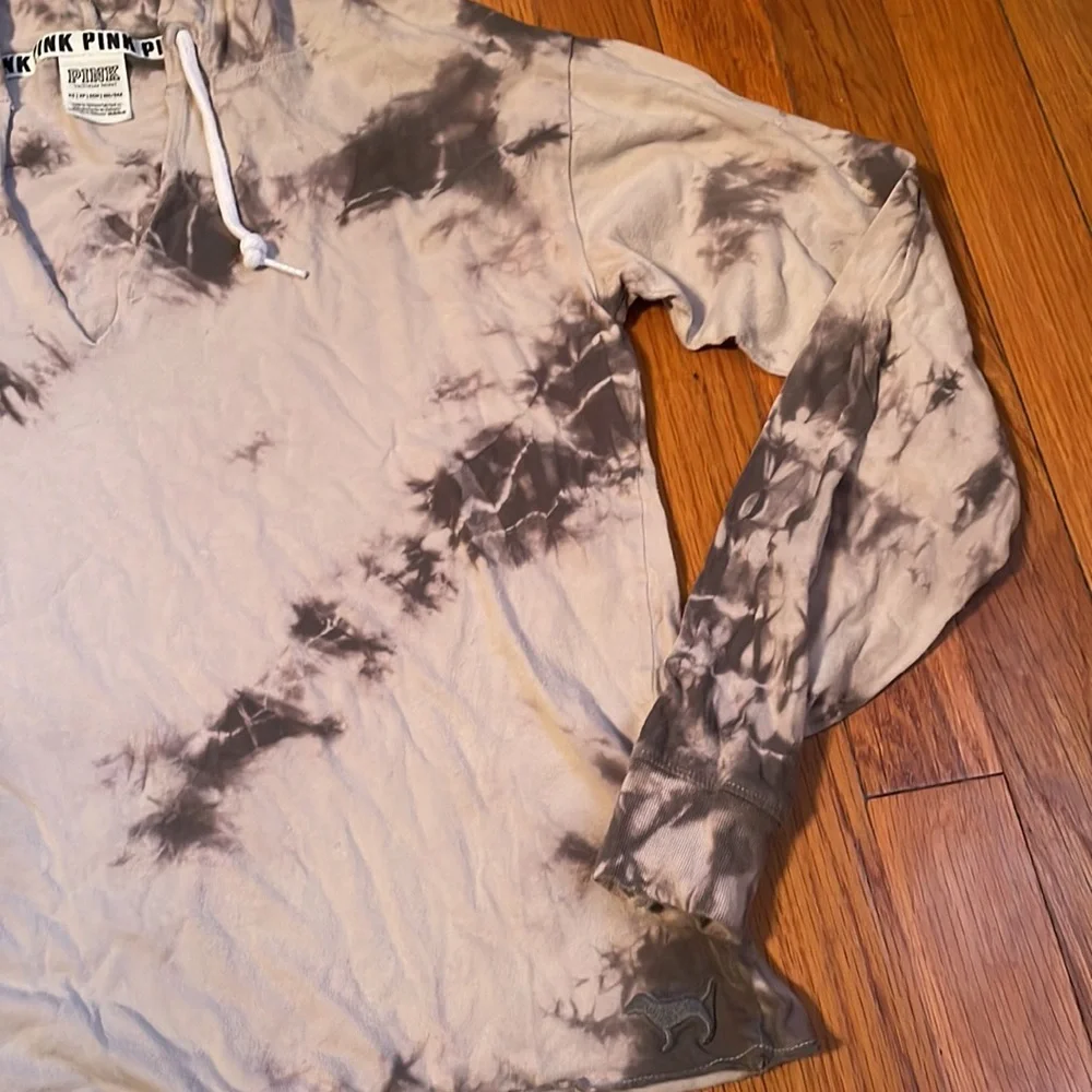 VICTORIA SECRET PINK TIE DYE HOODED TOP XE EXCELLENT CONDITION - Picture 5 of 5